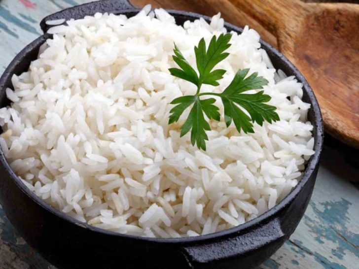 Aprenda a fazer arroz branco soltinho - Salgados - Quer um Café