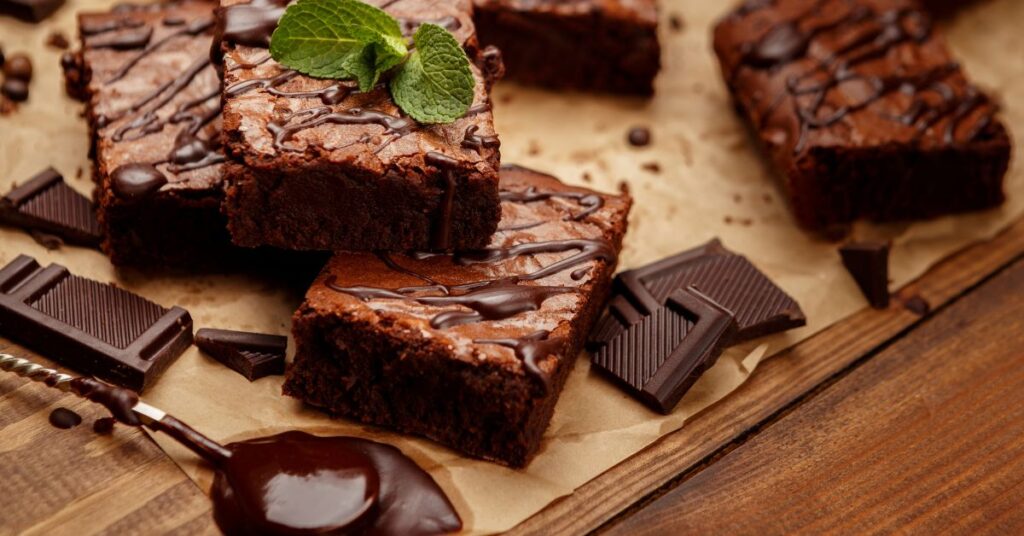 Bolo de chocolate de liquidificador impecável aprenda a fazer aqui