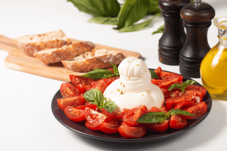 Burrata Com Tomate E Manjericão: Aprenda Como Fazer