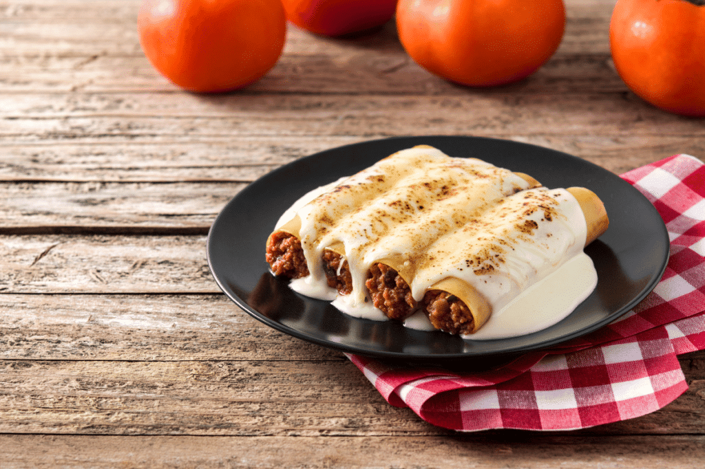 Veja como fazer panqueca de carne com molho branco